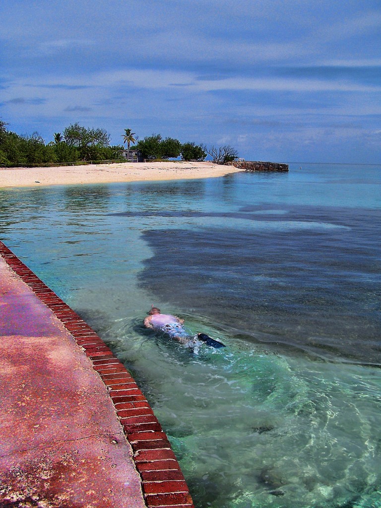 Snorkel by the beach